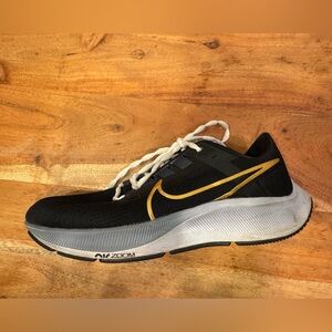 Nike Zoom Pegasus 38 Black Gold Sneakers